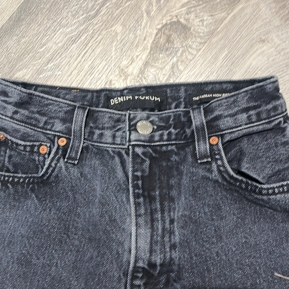 Denim Forum The Farrah Hi-Rise Wide Jean in eyeliner black - size 23 - Picture 9 of 12